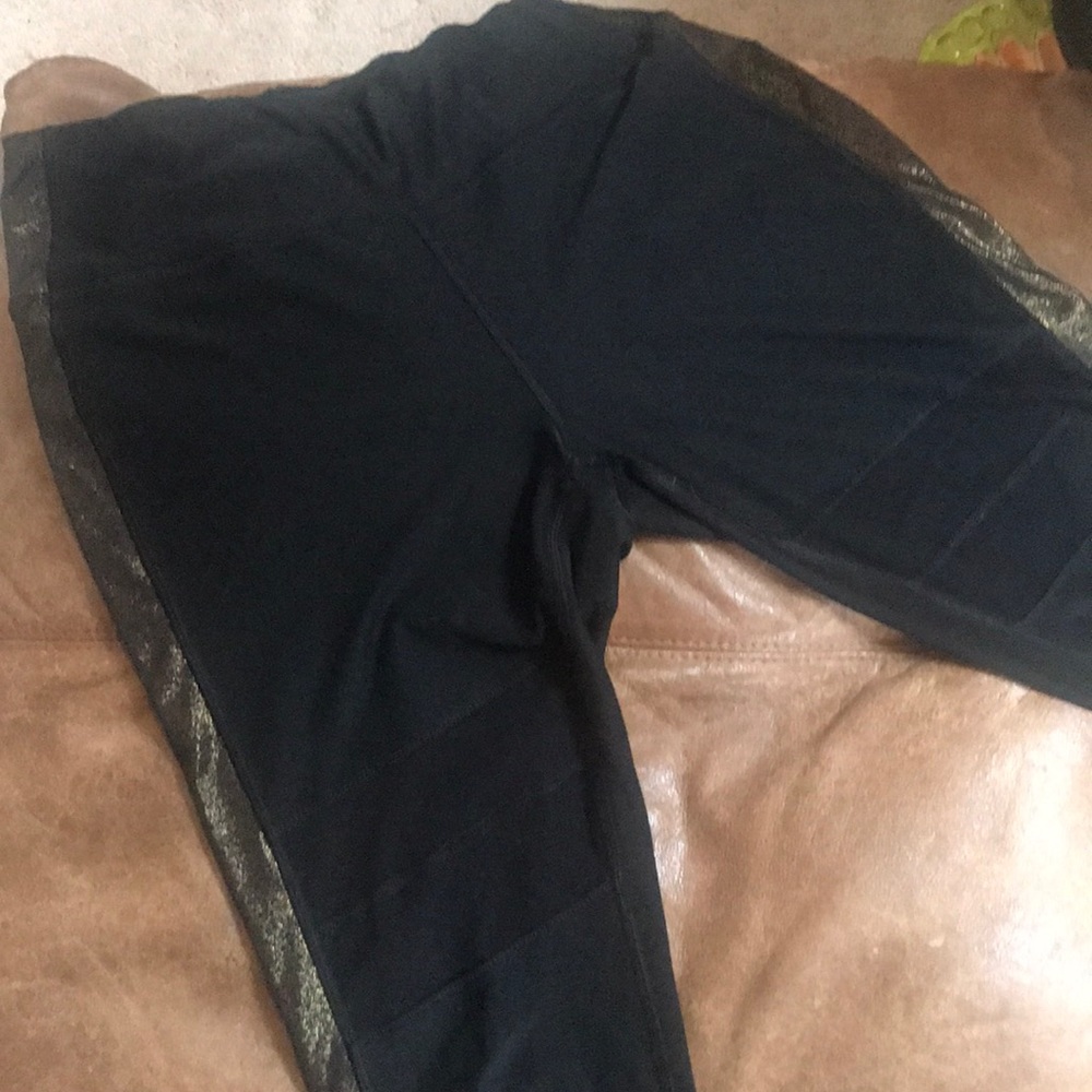 RBX black and copper workout capris with mesh